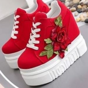 Red rose hiptop sneakers